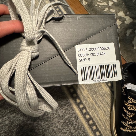 Stylish Black and Gold Women's Sneakers - Picture 8 of 9